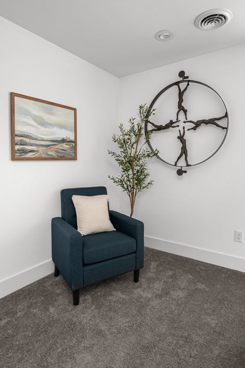 Tiny photo for 3043 Shanes Way #3043, Bettendorf, IA 52722 (MLS # 12585480)