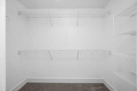 Tiny photo for 3043 Shanes Way #3043, Bettendorf, IA 52722 (MLS # 12585480)