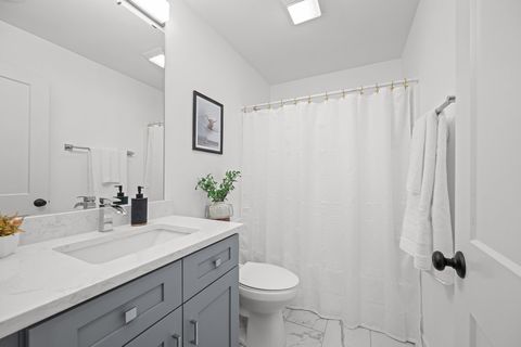 Tiny photo for 3043 Shanes Way #3043, Bettendorf, IA 52722 (MLS # 12585480)