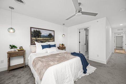 Tiny photo for 3043 Shanes Way #3043, Bettendorf, IA 52722 (MLS # 12585480)