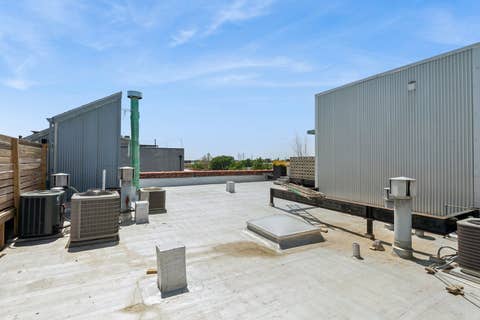 Tiny photo for 2401 W Ohio Street #34, Chicago, IL 60612 (MLS # 12722543)