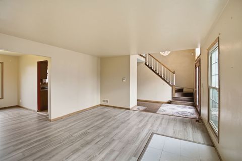 Tiny photo for 1155 Hanover Drive, Batavia, IL 60510 (MLS # 12521839)