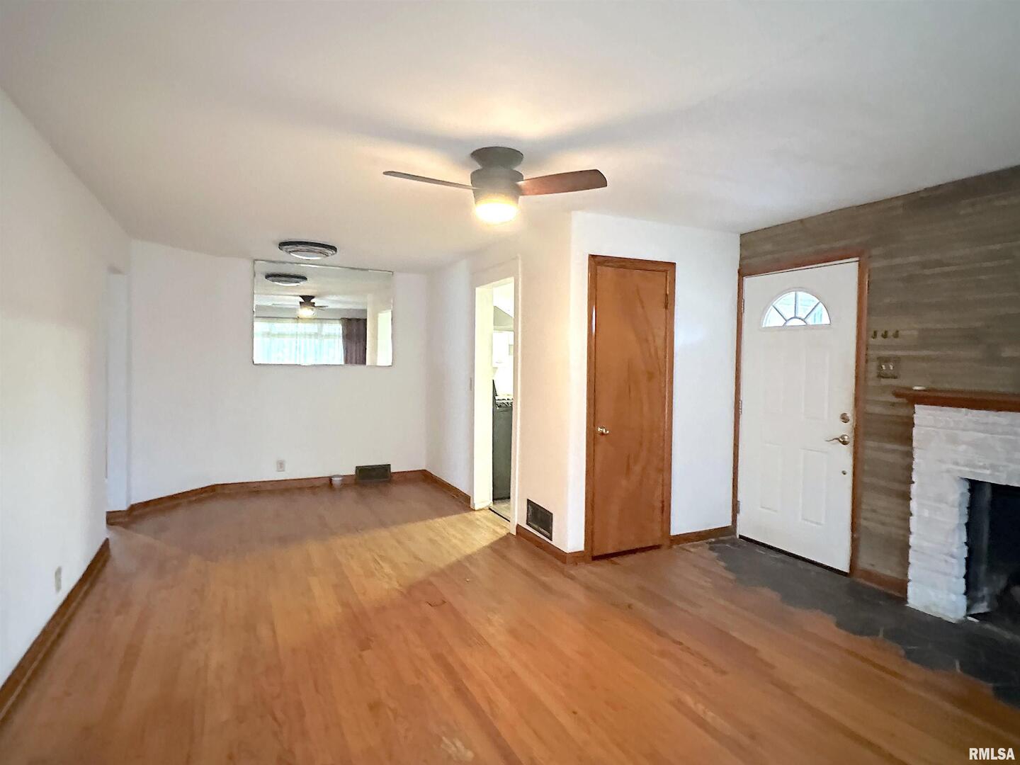 1206 W Chautauqua Street
