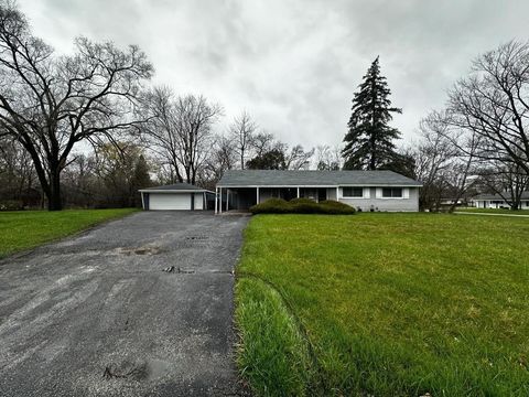 A home in Country Club Hills