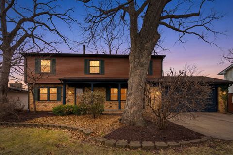 Photo of 3720 44th Street, Rock Island, IL 61201 (MLS # 12601003)