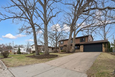 Tiny photo for 3720 44th Street, Rock Island, IL 61201 (MLS # 12601003)