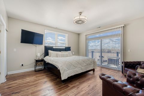 Tiny photo for 4248 S Drexel Boulevard #3S, Chicago, IL 60653 (MLS # 12582473)