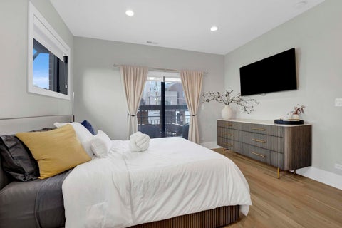 Tiny photo for 1833 N Larrabee Street #2, Chicago, IL 60614 (MLS # 12760212)