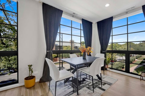Tiny photo for 1833 N Larrabee Street #2, Chicago, IL 60614 (MLS # 12760212)