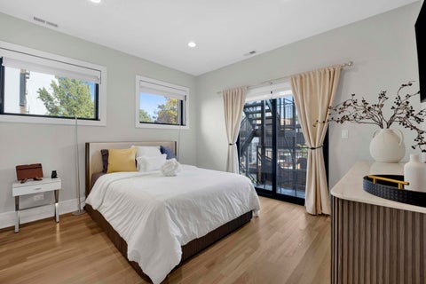 Tiny photo for 1833 N Larrabee Street #2, Chicago, IL 60614 (MLS # 12760212)