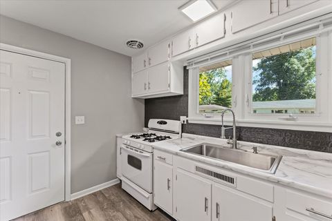 Tiny photo for 809 S Victor Street, Champaign, IL 61821 (MLS # 12455053)