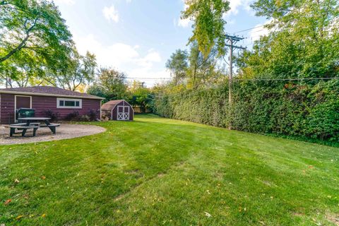 Tiny photo for 701 Thomas Court, Mundelein, IL 60060 (MLS # 12505885)