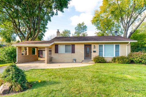 701 Thomas Court Mundelein IL 60060