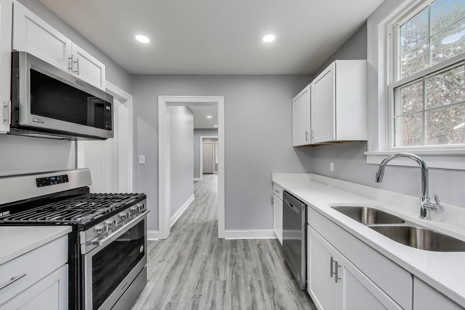 3 S Calumet Avenue