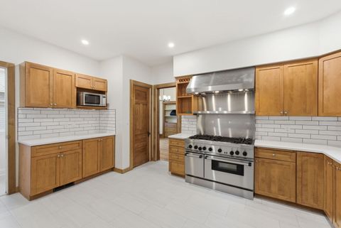 Tiny photo for 9748 S Vanderpoel Avenue, Chicago, IL 60643 (MLS # 12505401)