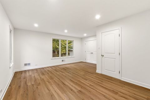 Tiny photo for 9748 S Vanderpoel Avenue, Chicago, IL 60643 (MLS # 12505401)