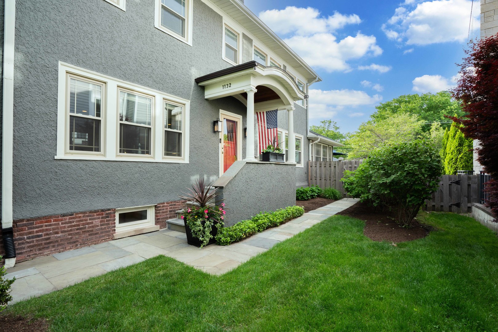 1132 Ashland Avenue