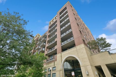 Tiny photo for 811 W 15th Place #513, Chicago, IL 60608 (MLS # 12516653)