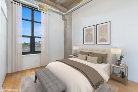 Tiny photo for 811 W 15th Place #513, Chicago, IL 60608 (MLS # 12516653)