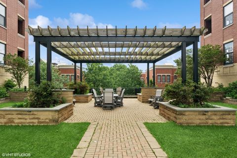 Tiny photo for 811 W 15th Place #513, Chicago, IL 60608 (MLS # 12516653)