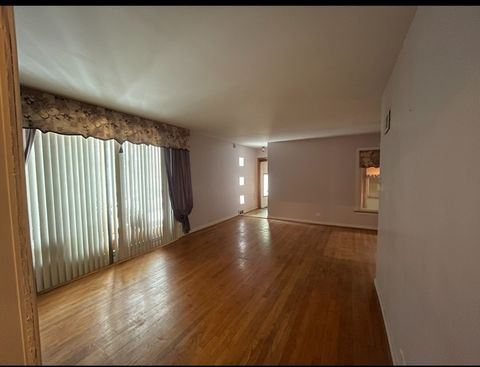 Tiny photo for Chicago, IL 60617 (MLS # 12528932)