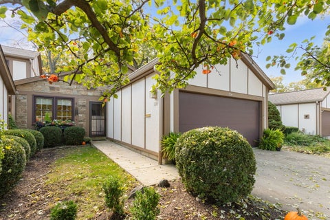 Tiny photo for 1134 Oakview Drive, Wheaton, IL 60187 (MLS # 12778962)