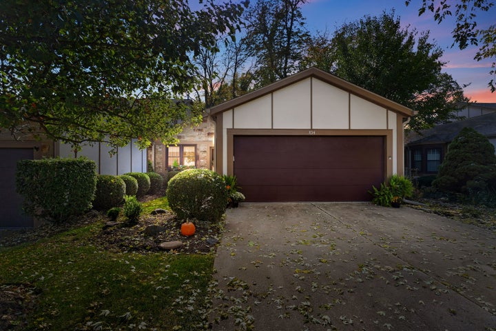 Photo 1 of 32 — Address withheld, Wheaton, IL 60187