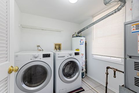 Tiny photo for 720 Hoover Drive, Carol Stream, IL 60188 (MLS # 12586248)