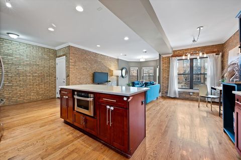Tiny photo for 744 W Cornelia Avenue #2W, Chicago, IL 60657 (MLS # 12540432)