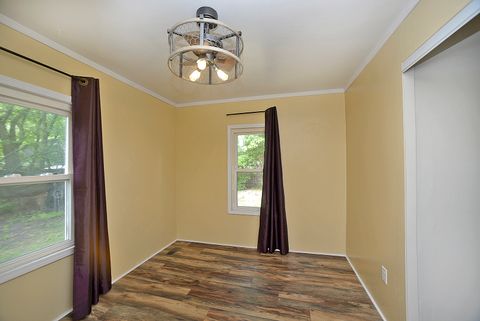 Tiny photo for 1111 Walnut Street, Ottawa, IL 61350 (MLS # 12675578)