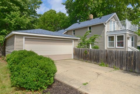 Tiny photo for 1111 Walnut Street, Ottawa, IL 61350 (MLS # 12675578)