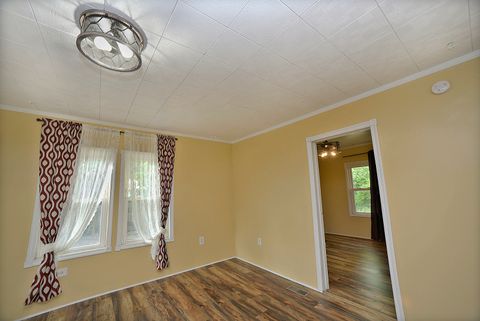 Tiny photo for 1111 Walnut Street, Ottawa, IL 61350 (MLS # 12675578)