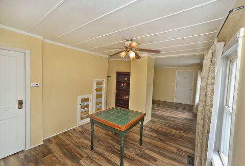 Tiny photo for 1111 Walnut Street, Ottawa, IL 61350 (MLS # 12675578)