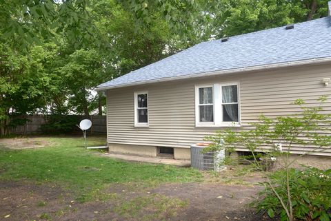 Tiny photo for 1111 Walnut Street, Ottawa, IL 61350 (MLS # 12675578)