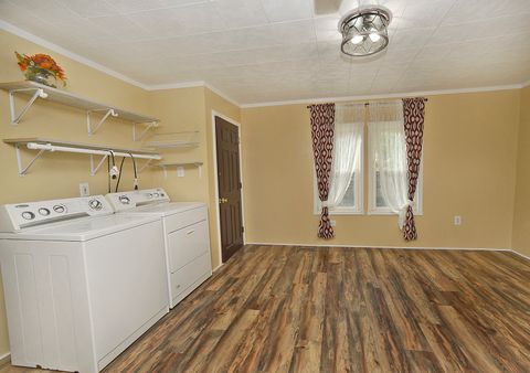 Tiny photo for 1111 Walnut Street, Ottawa, IL 61350 (MLS # 12675578)