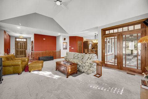 Tiny photo for 2161 Burnham Court, Algonquin, IL 60102 (MLS # 12584547)