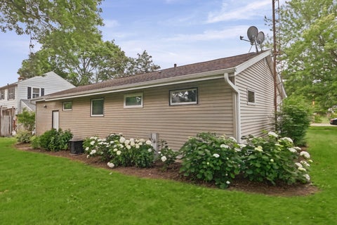 Tiny photo for 805 Garfield Street, Harvard, IL 60033 (MLS # 12694822)