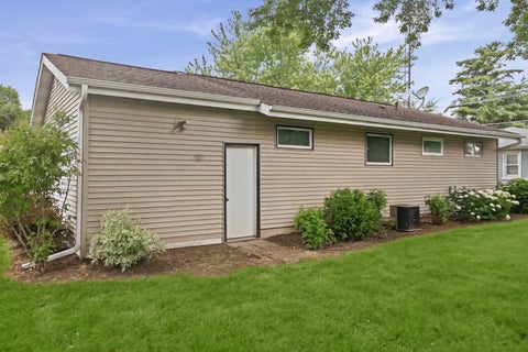 Tiny photo for 805 Garfield Street, Harvard, IL 60033 (MLS # 12694822)