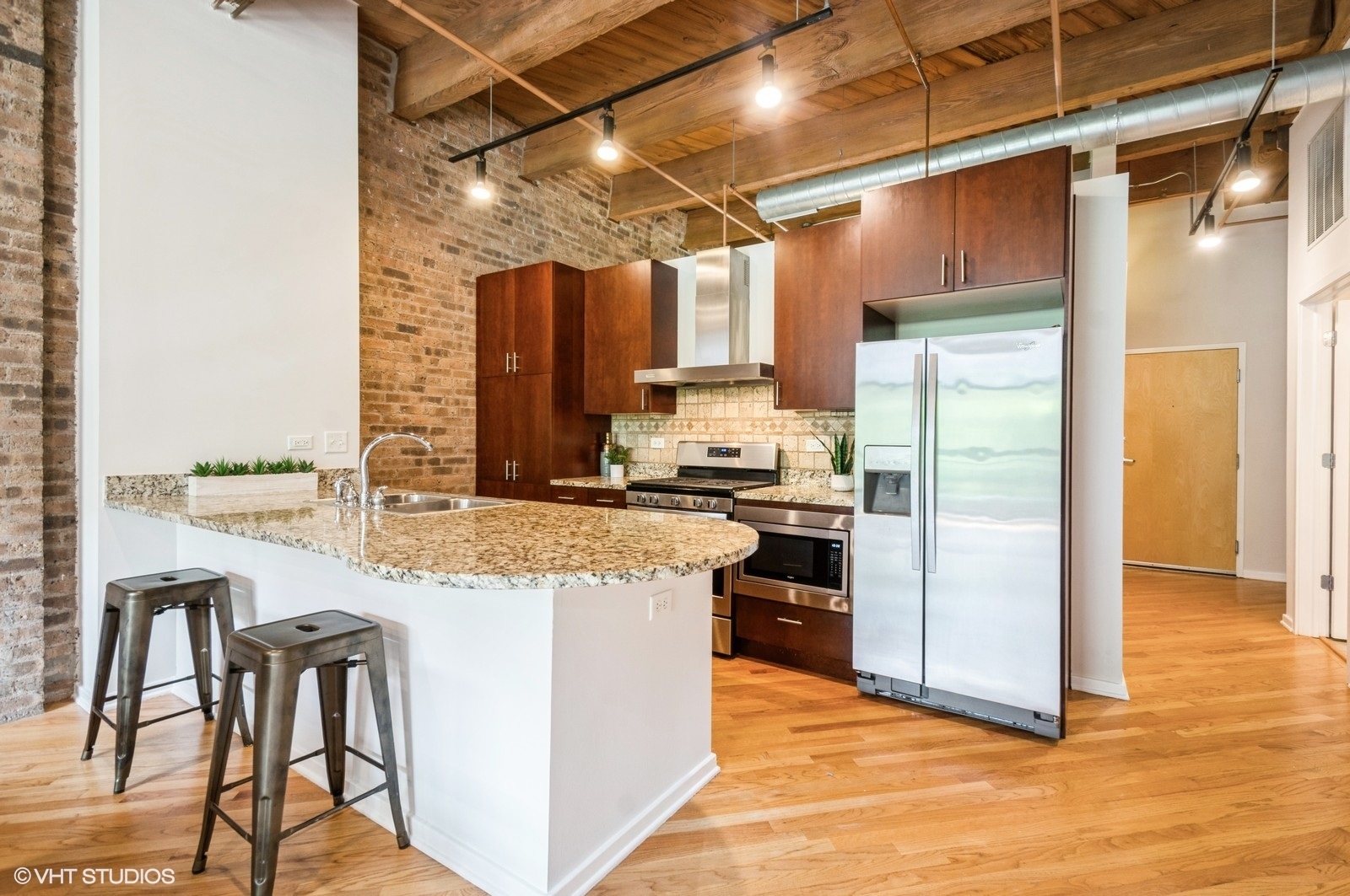 1040 W Adams Street 346