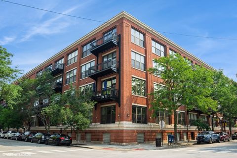 Photo of 1040 W Adams Street #346, Chicago, IL 60607 (MLS # 12434815)