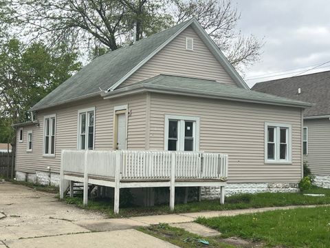 Photo of 429 E Locust Street, Kankakee, IL 60901 (MLS # 12632516)