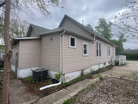 Tiny photo for 429 E Locust Street, Kankakee, IL 60901 (MLS # 12632516)
