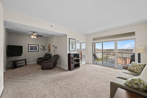 Tiny photo for 3135 Town Square Drive #407, Rolling Meadows, IL 60008 (MLS # 12594547)