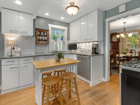 Tiny photo for 445 N Kensington Avenue, La Grange Park, IL 60526 (MLS # 12783839)