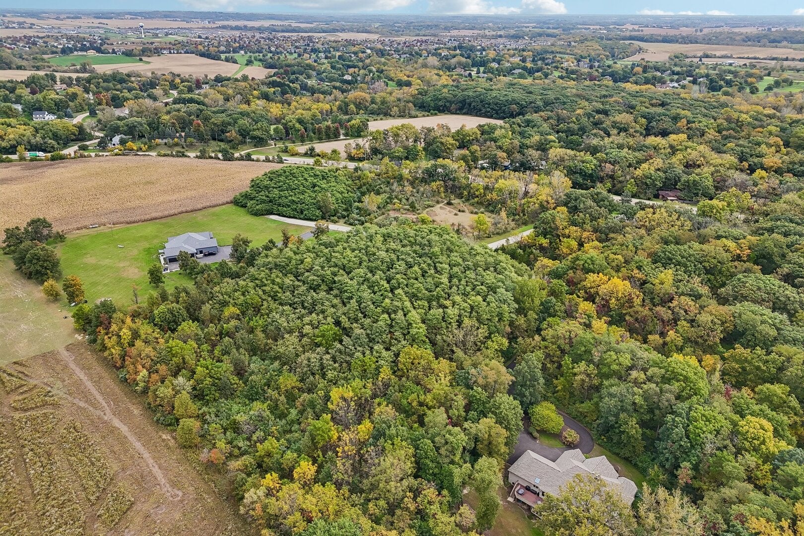 0S701 Autumn Woods Lane