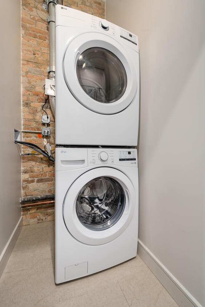 1810 N Wells Street 103