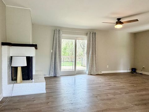 Tiny photo for 2704 Myang Avenue, McHenry, IL 60050 (MLS # 12590496)