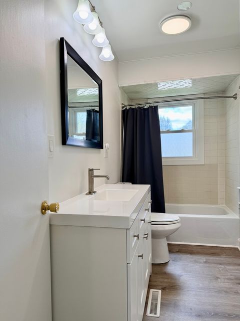 Tiny photo for 2704 Myang Avenue, McHenry, IL 60050 (MLS # 12590496)