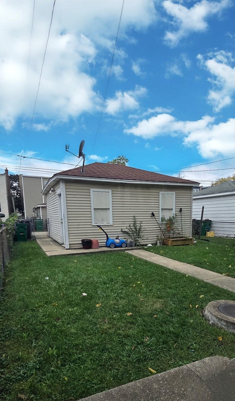 Tiny photo for 2114 Harvey Avenue, Berwyn, IL 60402 (MLS # 12790426)