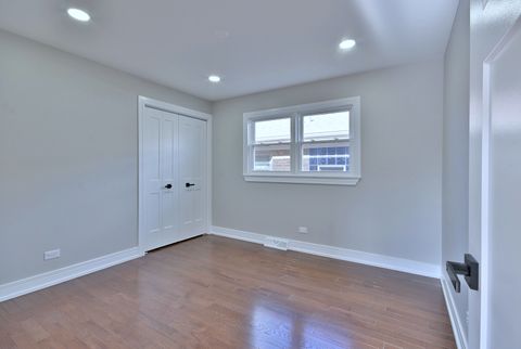 Tiny photo for 5435 N Mobile Avenue, Chicago, IL 60630 (MLS # 12607488)
